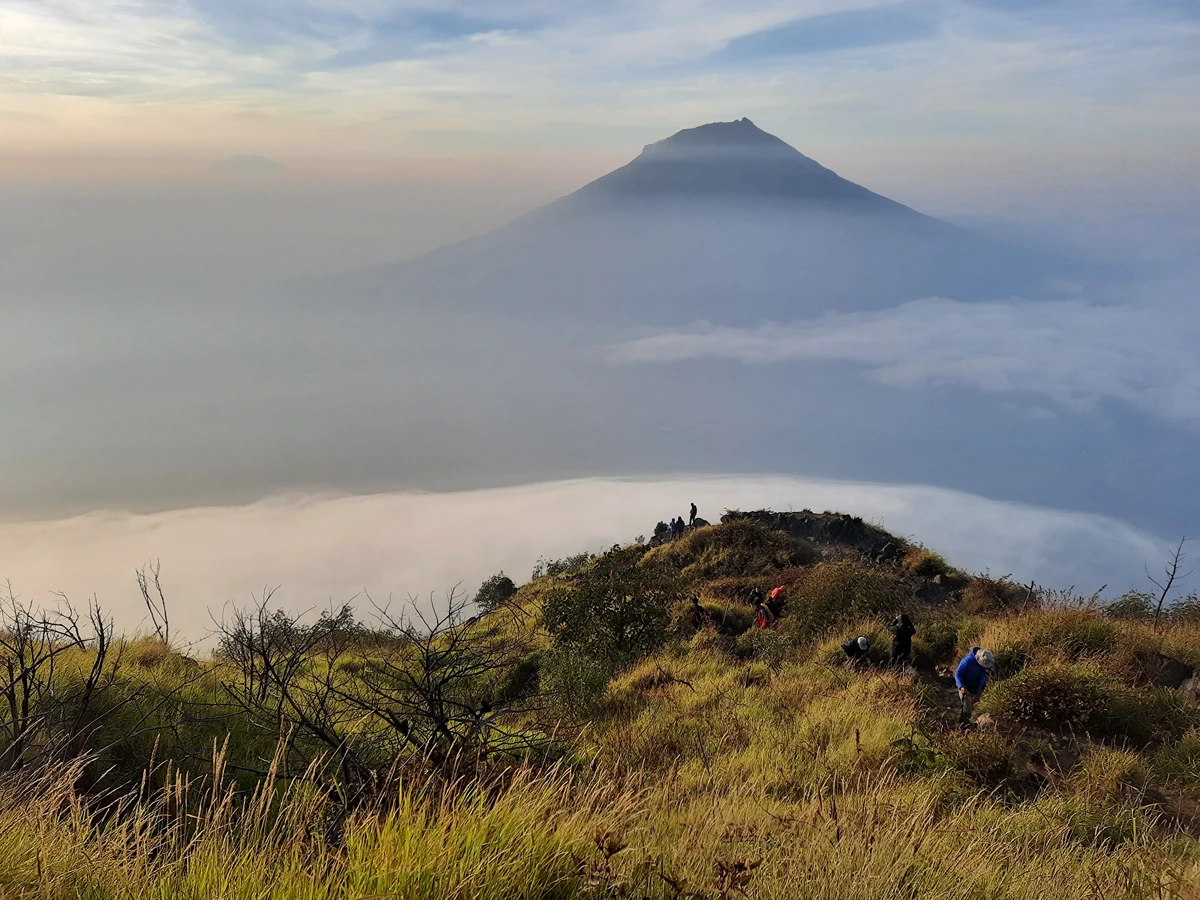Professional local guide during Mount Batur Sunrise Trekking