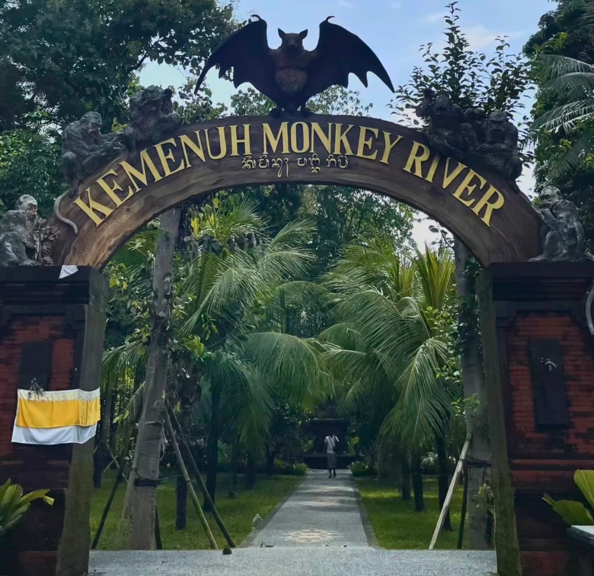 kemenuh monkey river bali destination